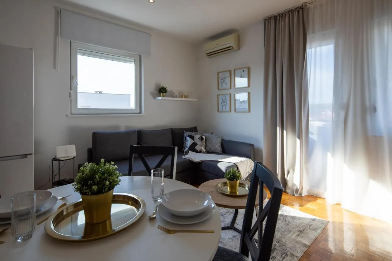 Apartamento Mialu Biograd Na Moru 0*,